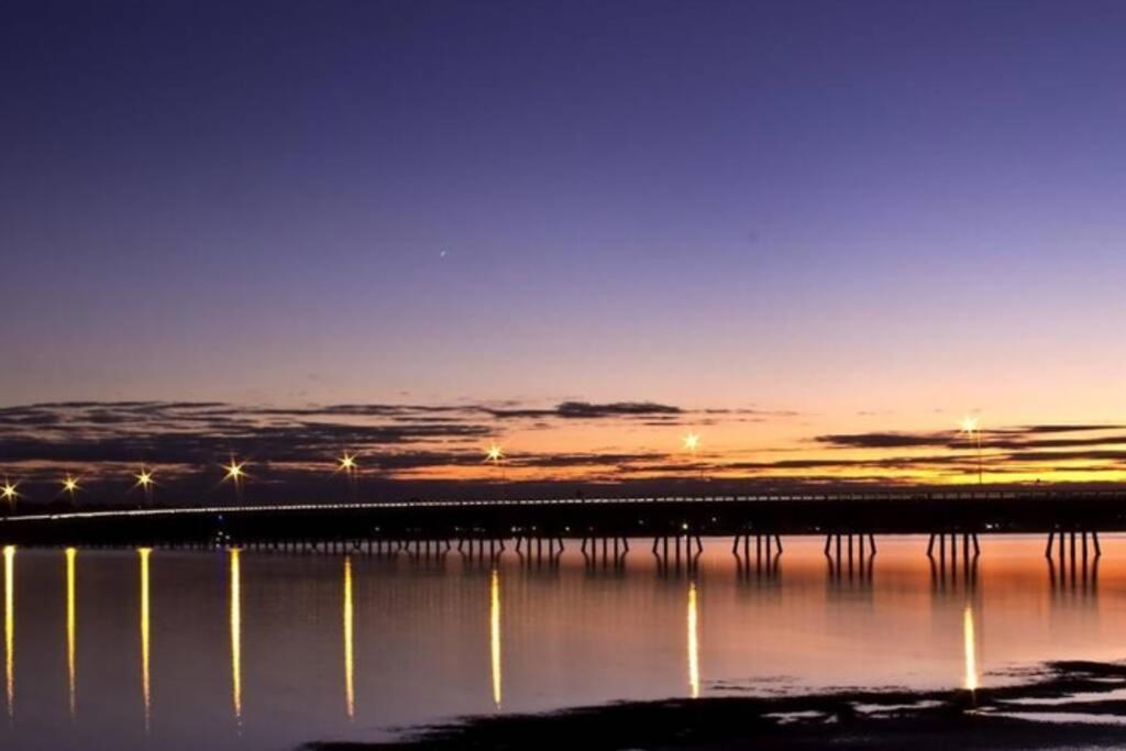 Bribie Island Unit With Pool - Amazing Beaches & Lifestyle! Bongaree Exterior foto